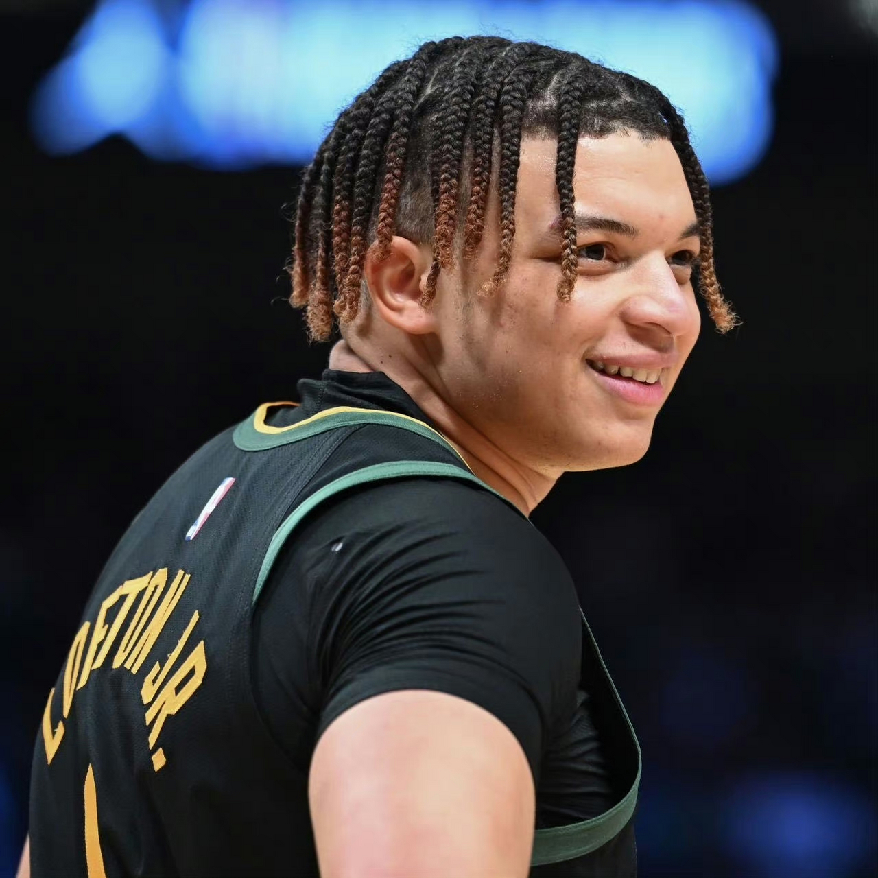 关于CBA季后赛赛程吃紧，孟菲斯灰熊冲刺阶段战术微调，气氛紧张，球探报告显示潜力的信息