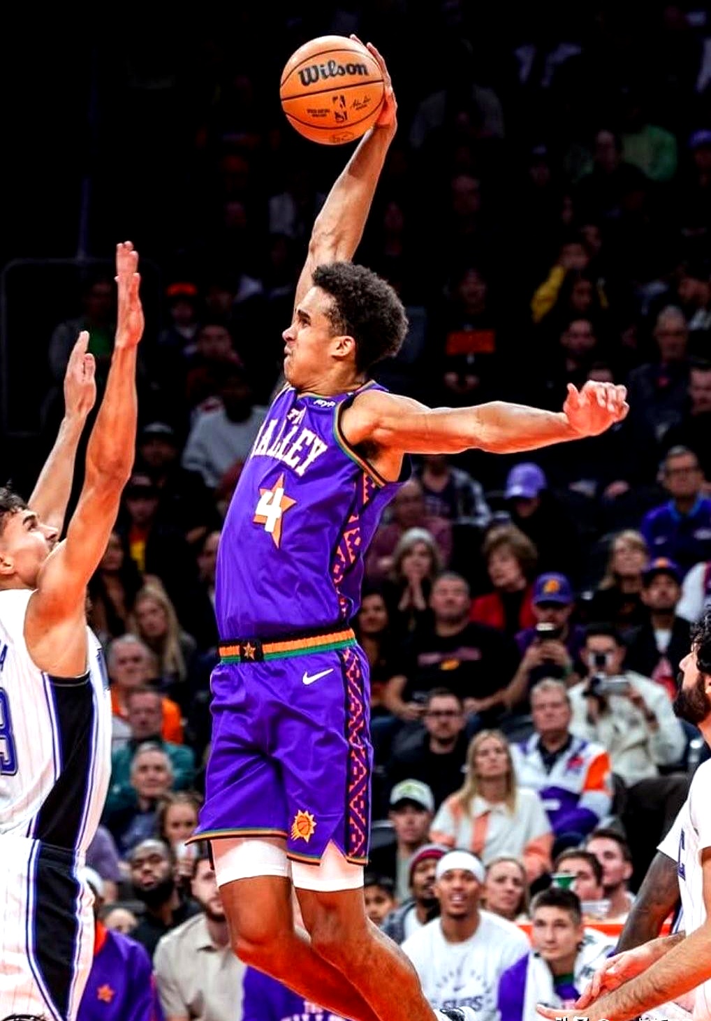 实时比分-福勒菲尼克斯公开赛夺冠